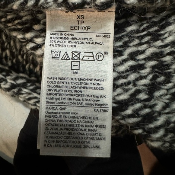 GAP Chunky Knit Wool Blend Cardigan with Pockets – Size XS – NEW! - Picture 3 of 3